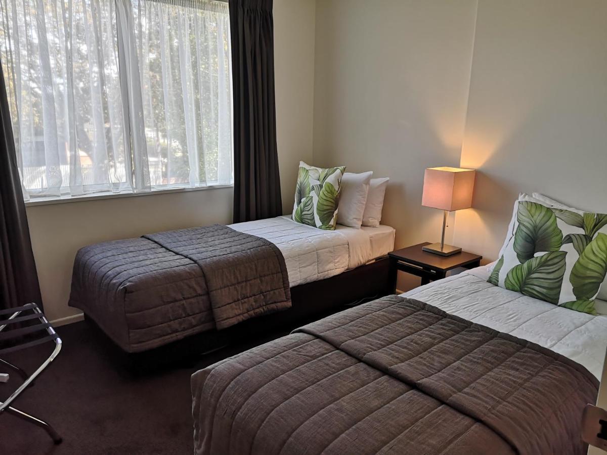 Airport Palms Motel ไครสต์เชิร์ช ภายนอก รูปภาพ