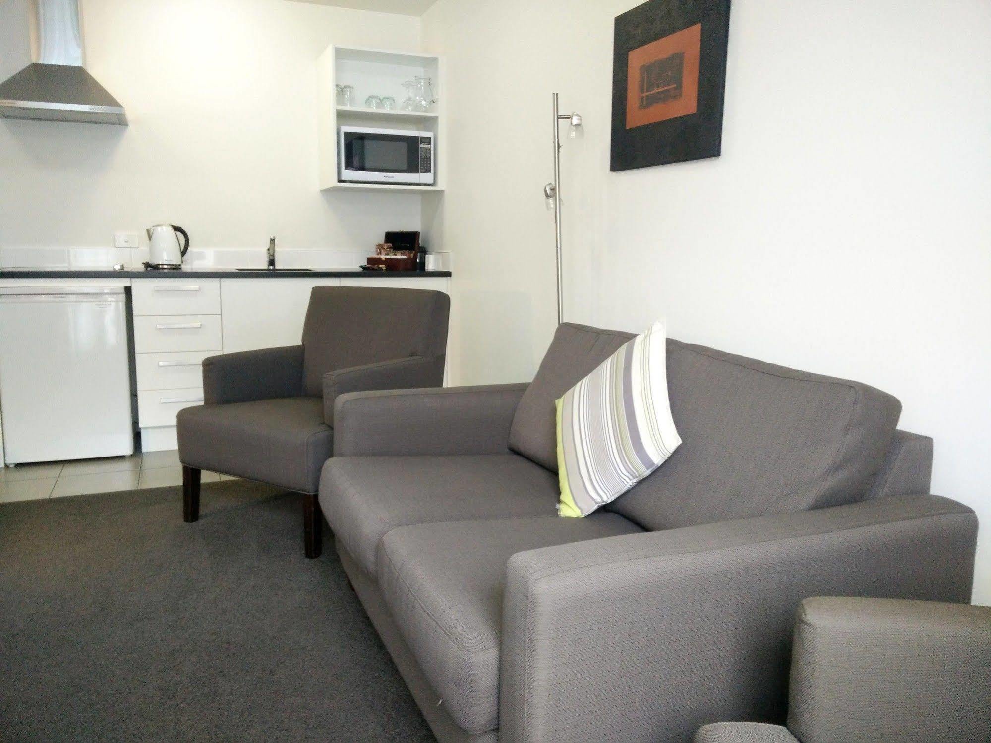 Airport Palms Motel ไครสต์เชิร์ช ภายนอก รูปภาพ